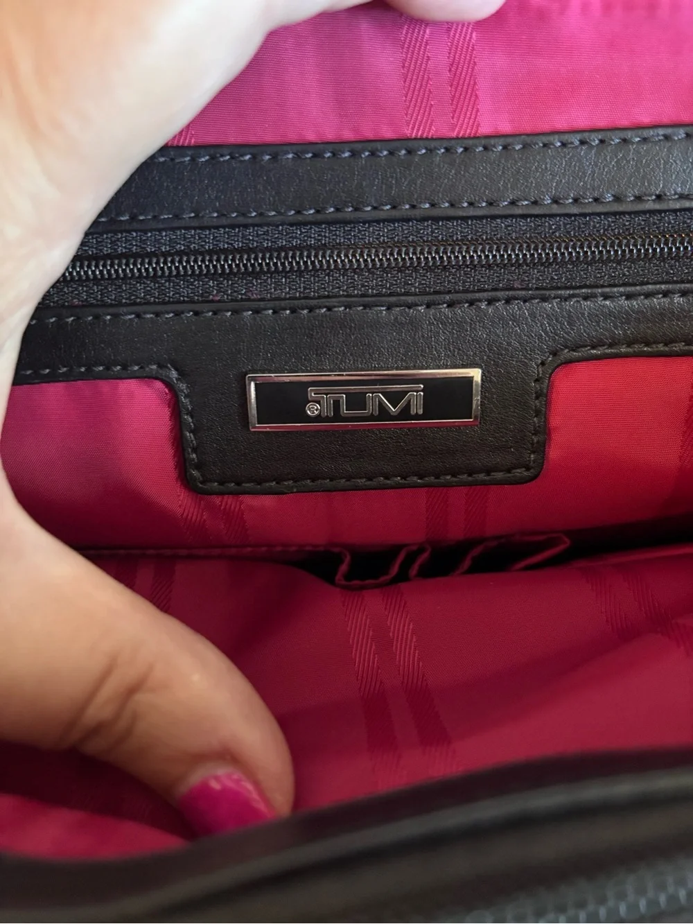 Tumi Elements Collection Briefcase maroon (wine/burgundy) and black 2-tone